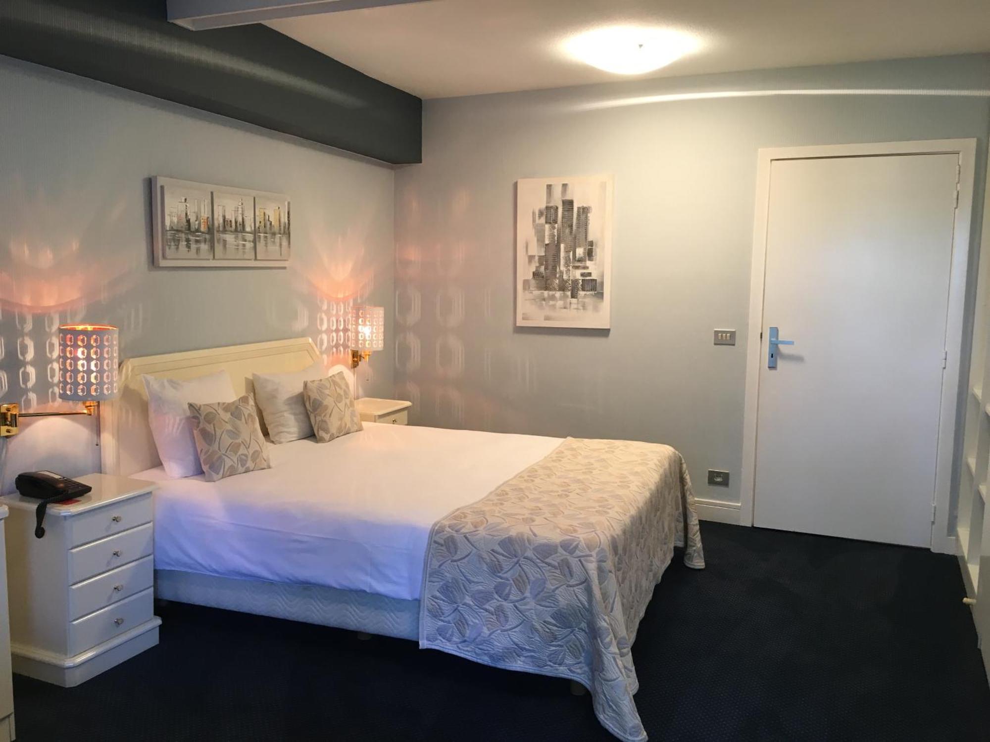 First Euroflat Hotel Брюссель Ресторан фото